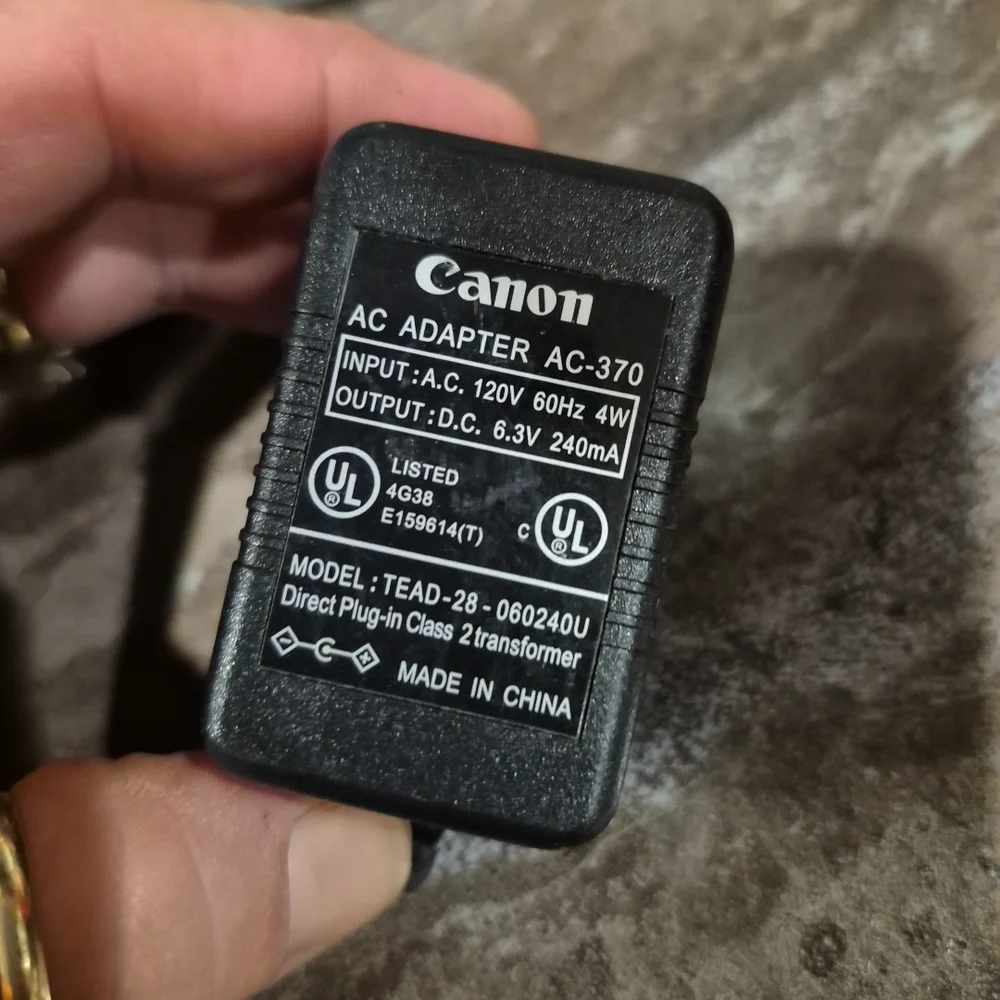 Canon AC Adapter AC-370 - Black Plastic Housing